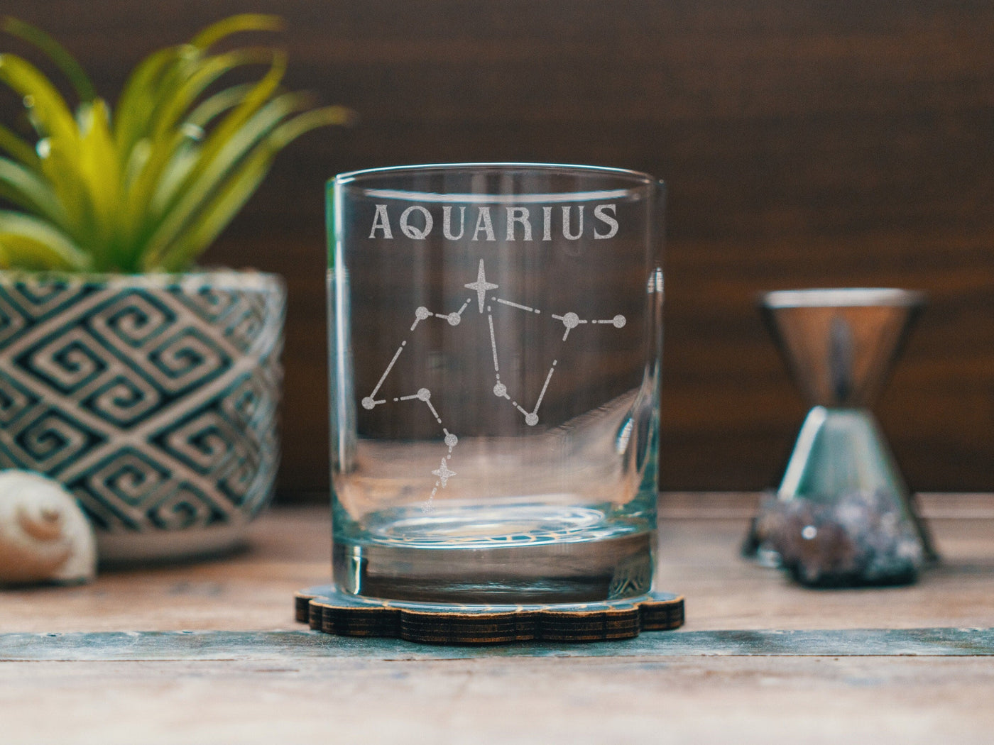 Aquarius Zodiac Engraved Glasses | Personalized astrology constellation glassware for beer, whiskey, wine and cocktails, home decor & gifts.