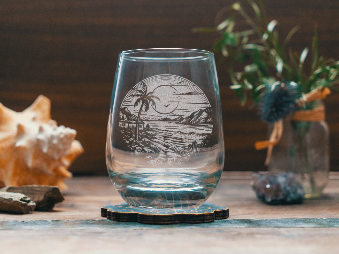 Sandy Beach Scene Glasses | Personalized etched beer, whiskey, wine & cocktail glassware. Beach Coast Lifestyle gift, Tropical Summer Vibes.