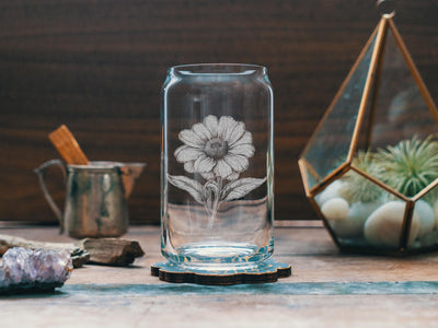 Daisy Glasses | Personalized Whiskey, Wine & Beer Etched Glassware, Flower Gifts for Her, Farmhouse Summer Décor, Country Style Accents