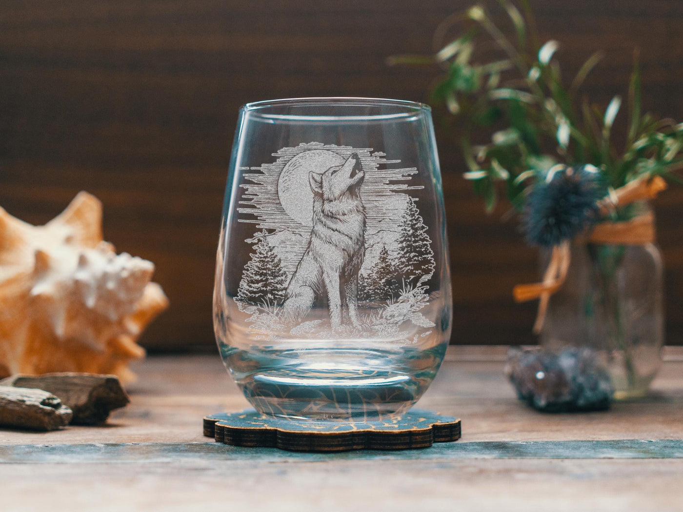 Wolf Scene Glasses | Wildlife Themed Personalized Whiskey, Wine & Beer Glassware, Full Moon Howling Wolf Drinkware, Forest Animal Gift