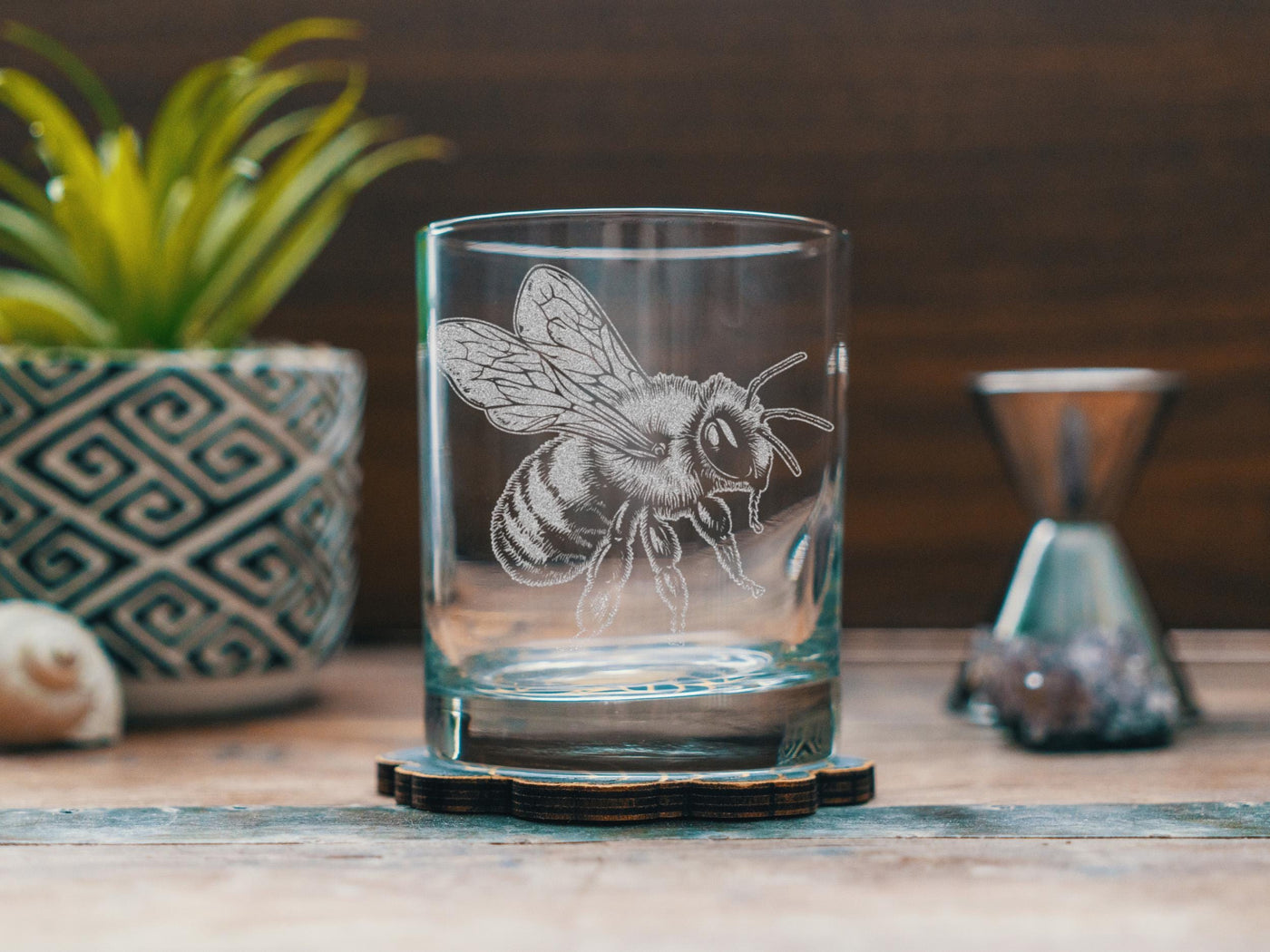 Honey Bee Glasses | Insect Themed Personalized Whiskey, Wine & Beer Glassware Gift, Flower Gardener Drinkware, Nature Lovers Pollinator Gift