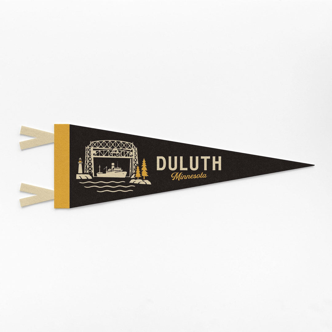 Duluth Minnesota Felt Pennant