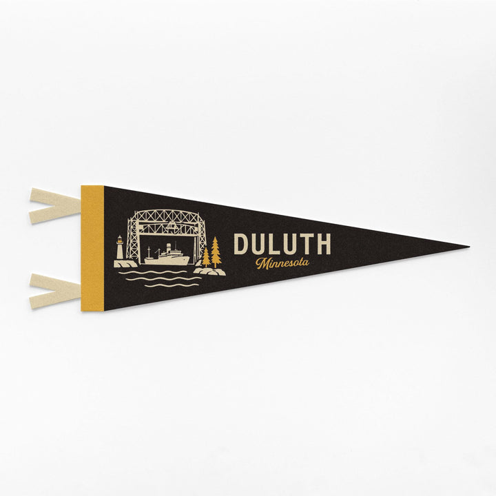 Duluth Minnesota Felt Pennant