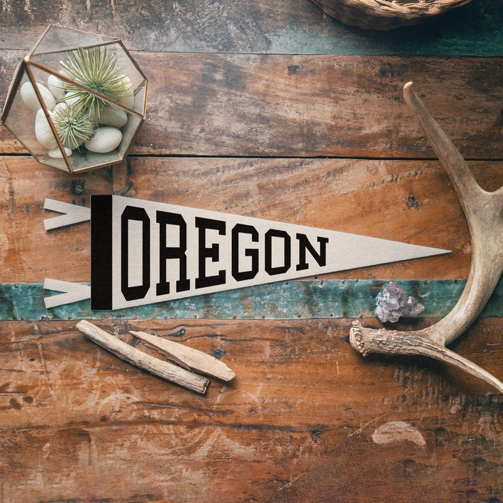Oregon Varsity Felt Pennant