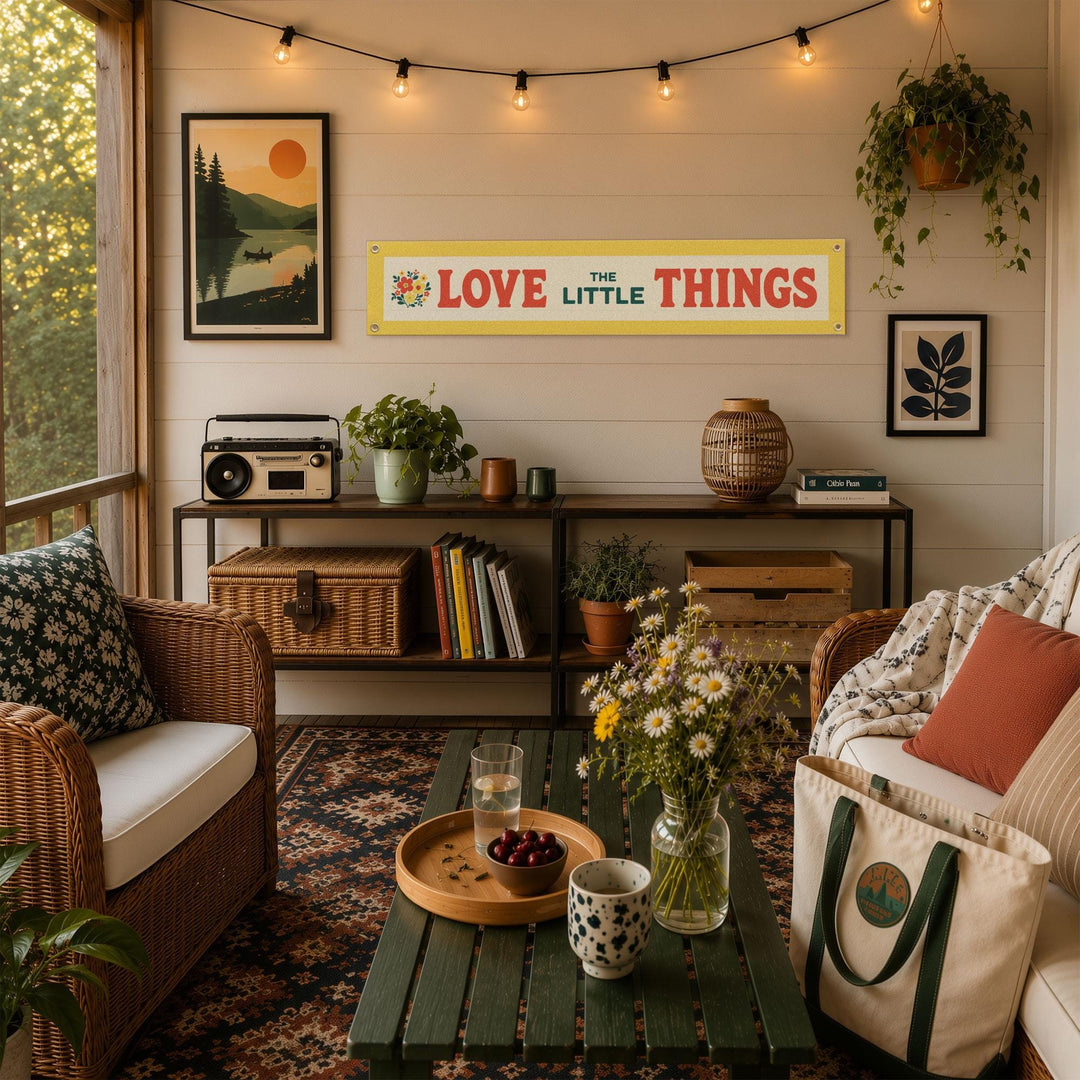 Love The Little Things Felt Banner