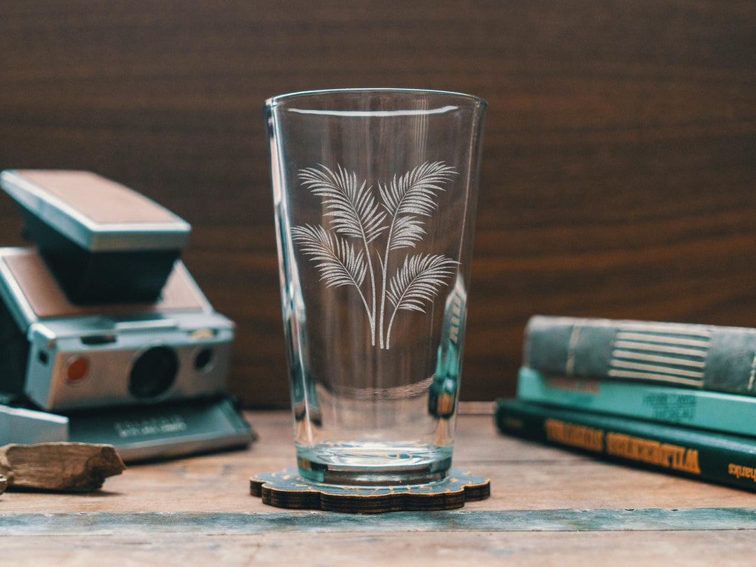 Palm Fronds Glasses | Palm Leaves Personalized Whiskey, Wine &amp; Beer Glassware, Tropical Themed Drinkware, Island Lover Beach Home Decor Gift