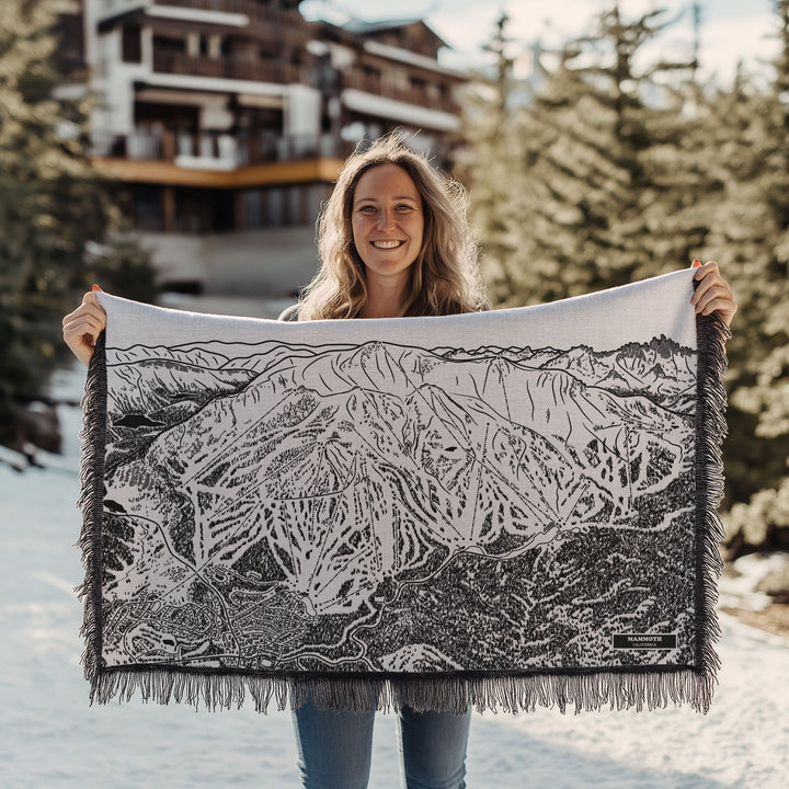 Mammoth, California Ski Trail Map Blankets