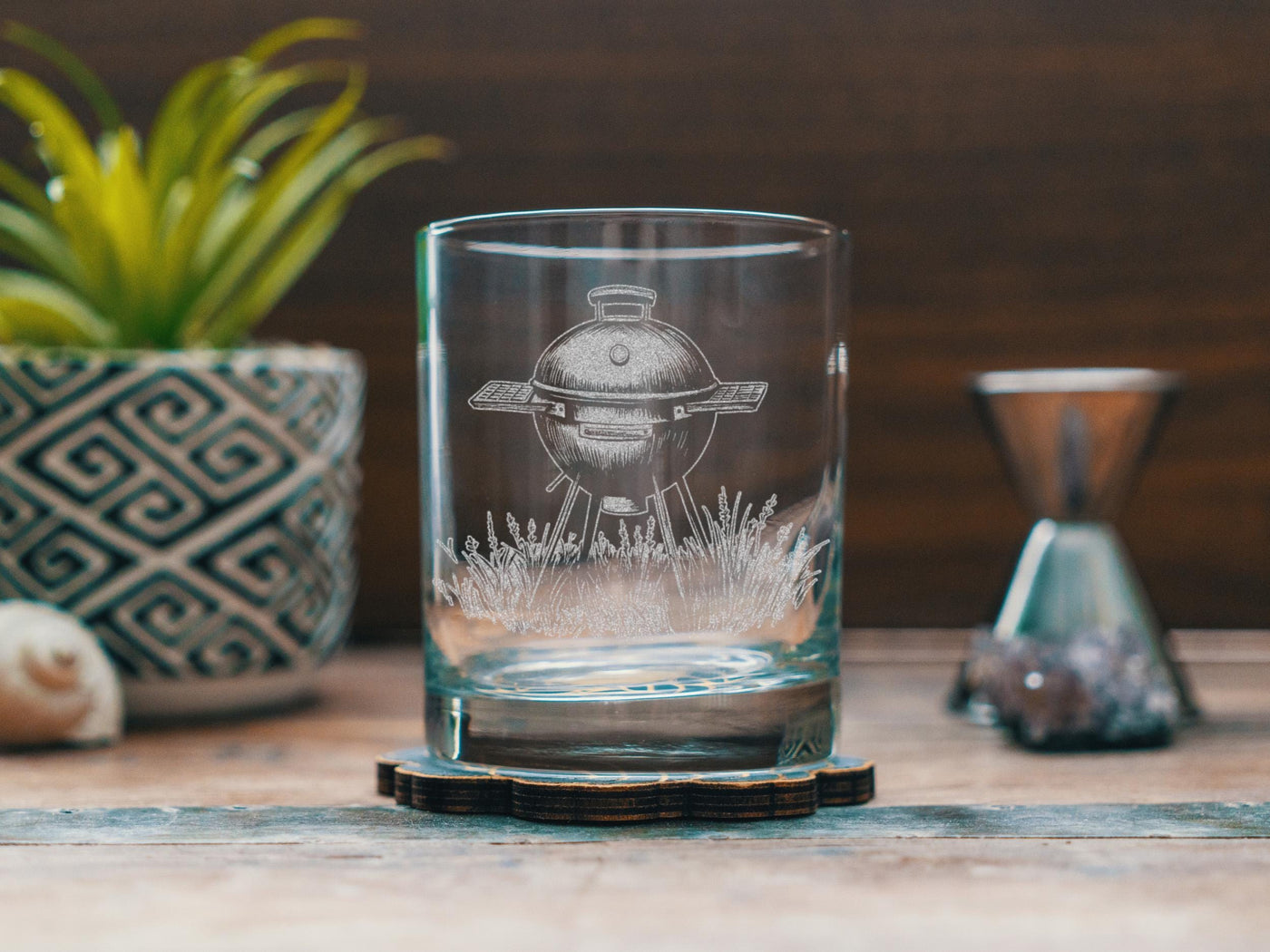 Charcoal Grill Glasses | Backyard BBQ Themed Personalized Whiskey, Wine & Beer Glassware, Grill Master Enthusiast Drinkware, Dad Chef Gift