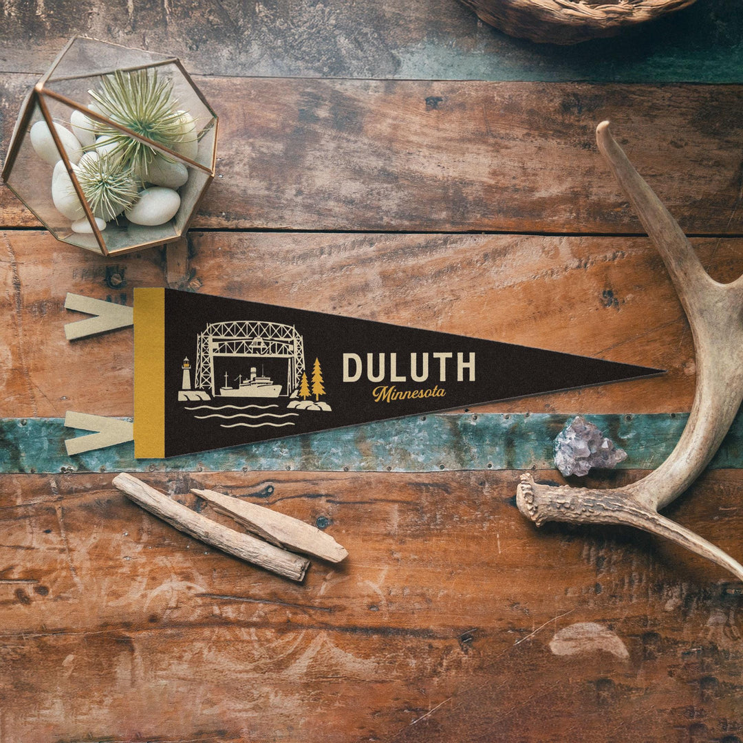 Duluth Minnesota Felt Pennant