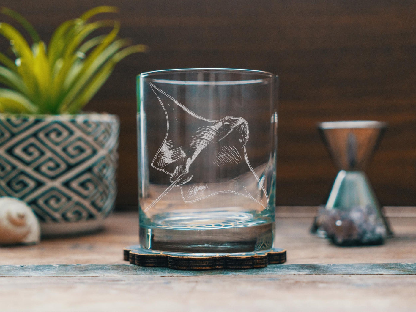 Cownose Ray Glasses | Personalized Ocean Theme Whiskey, Wine & Beer Etched Glassware, Reef Home Decor, Marine Drinkware, Sea Aquarium Gift