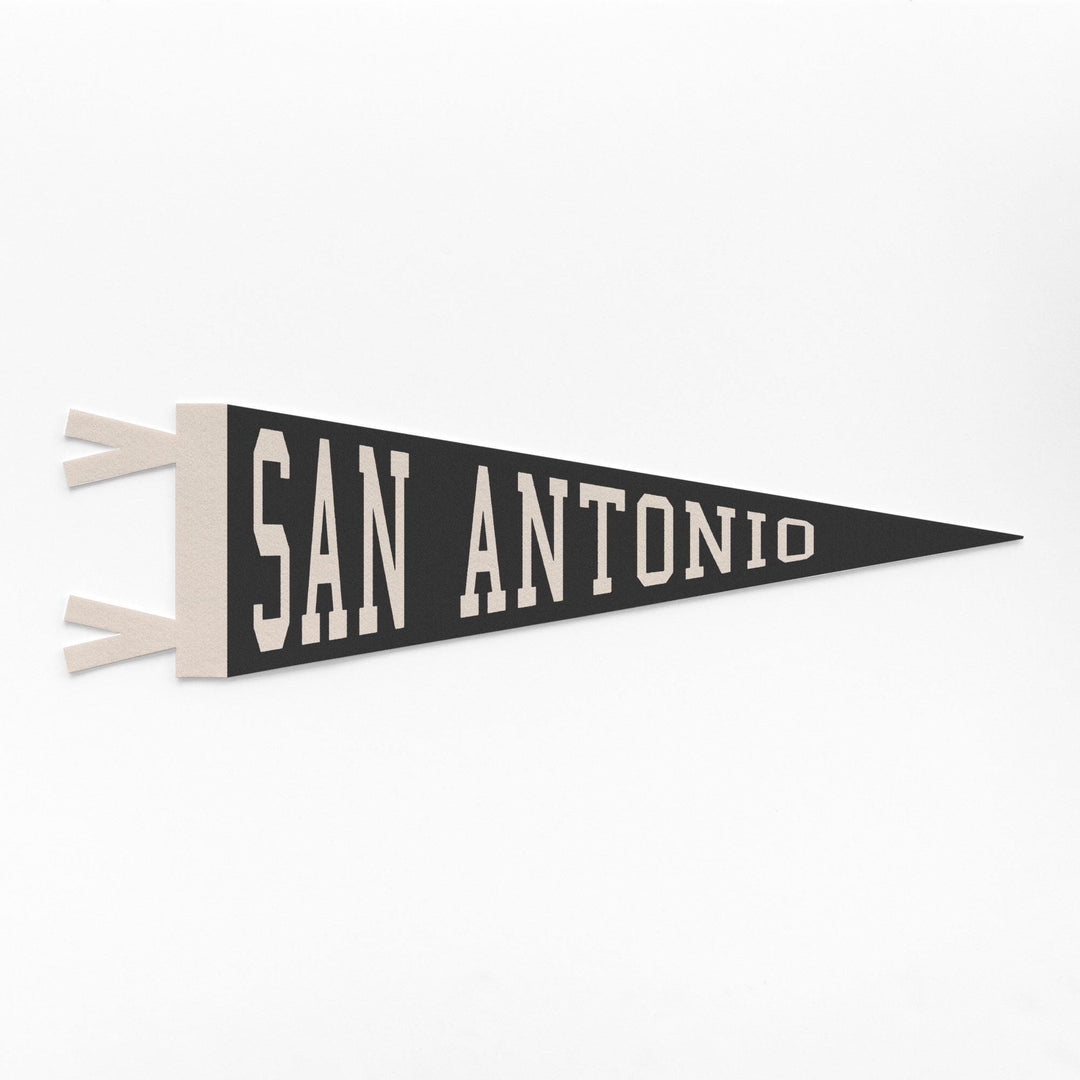 San Antonio Varsity Felt Pennant