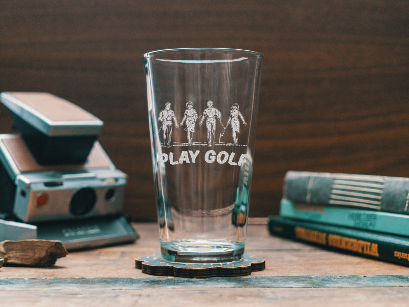 Custom Vintage Play Golf Engraved Glasses